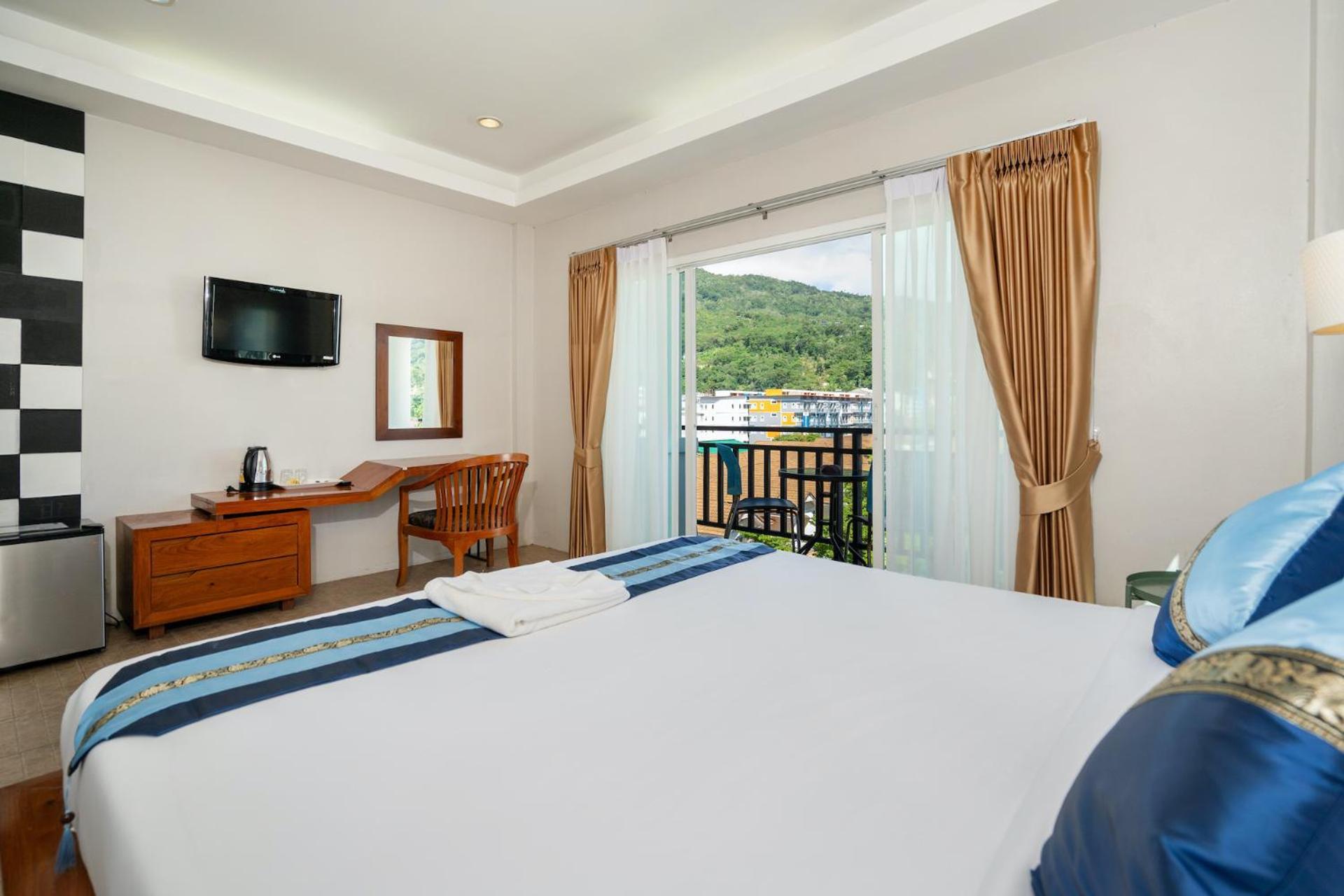 Memory 2 Hotel Phuket Exterior foto